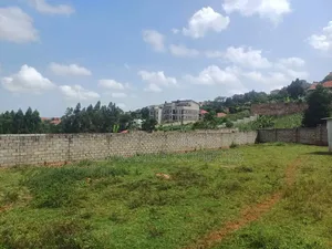 Prime Plot on Forced Sale in Heart Bwebajja Near Akhright City