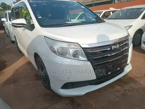 Toyota Noah 2014 White
