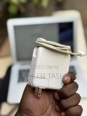 Laptop Apple MacBook Air 2GB Intel Core i5 SSD 60GB