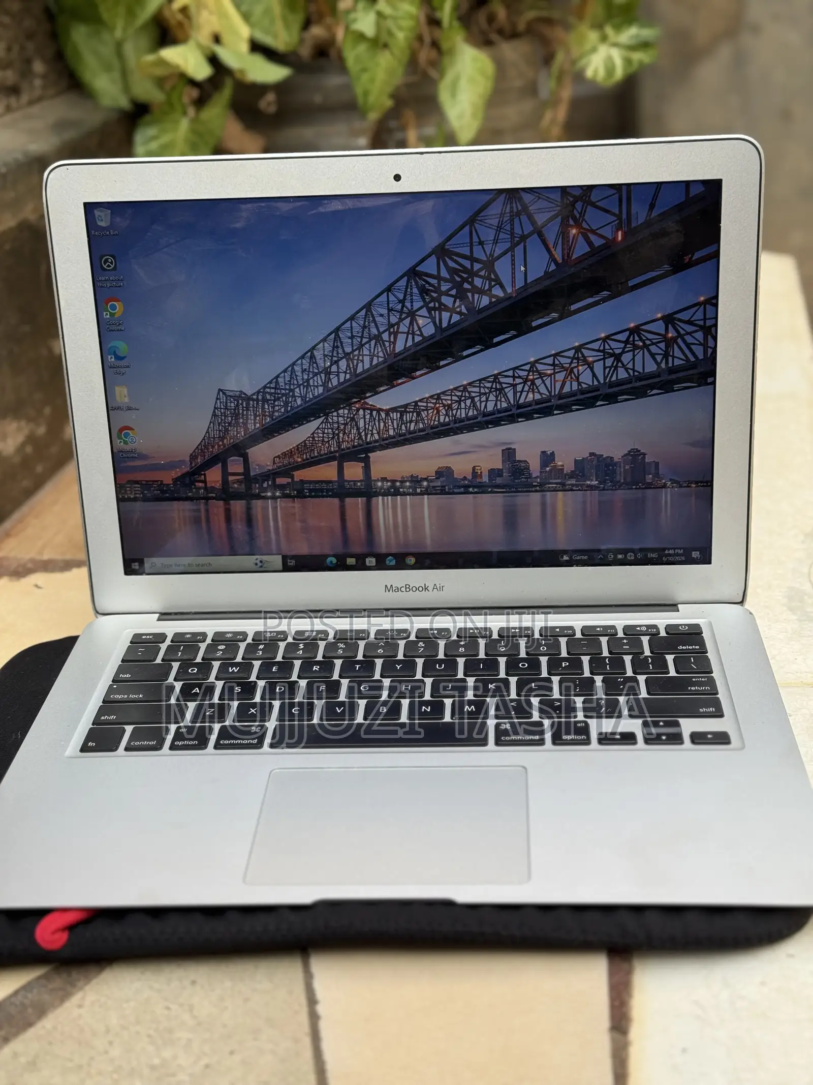 Laptop Apple MacBook Air 2GB Intel Core i5 SSD 60GB