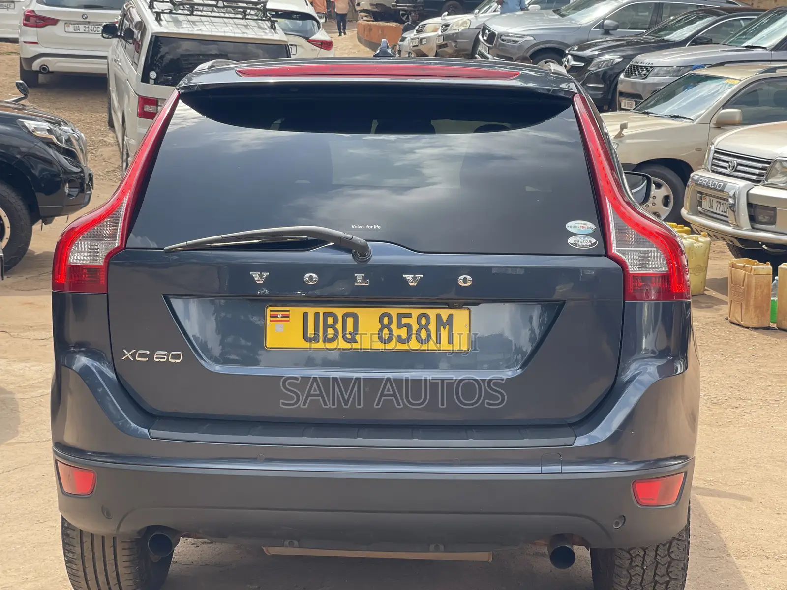 Volvo XC60 2011 Gray