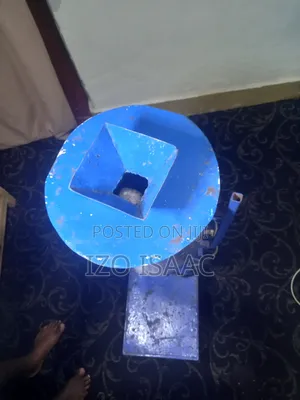 Am Selling My Gnut Grinder