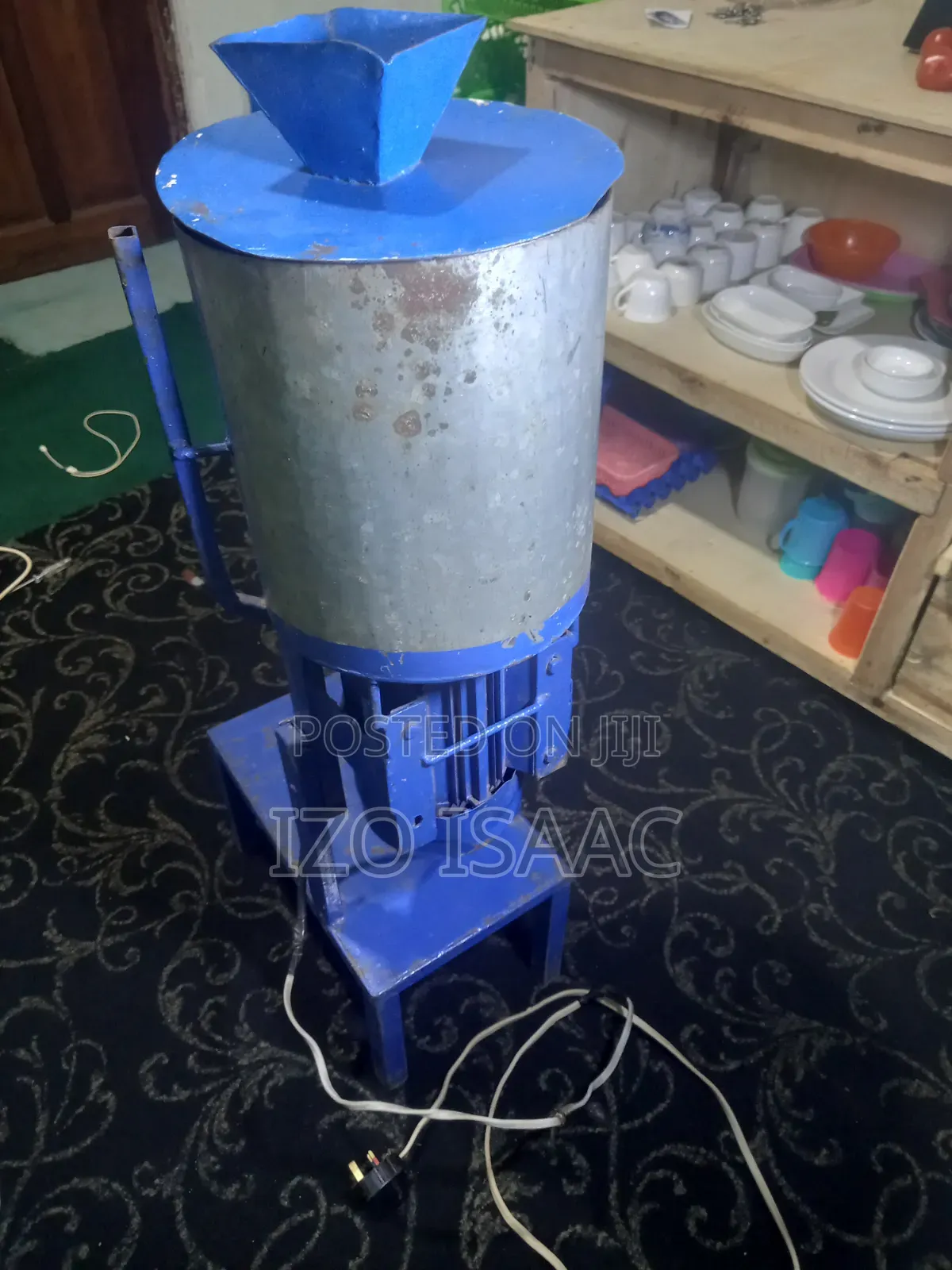 Am Selling My Gnut Grinder
