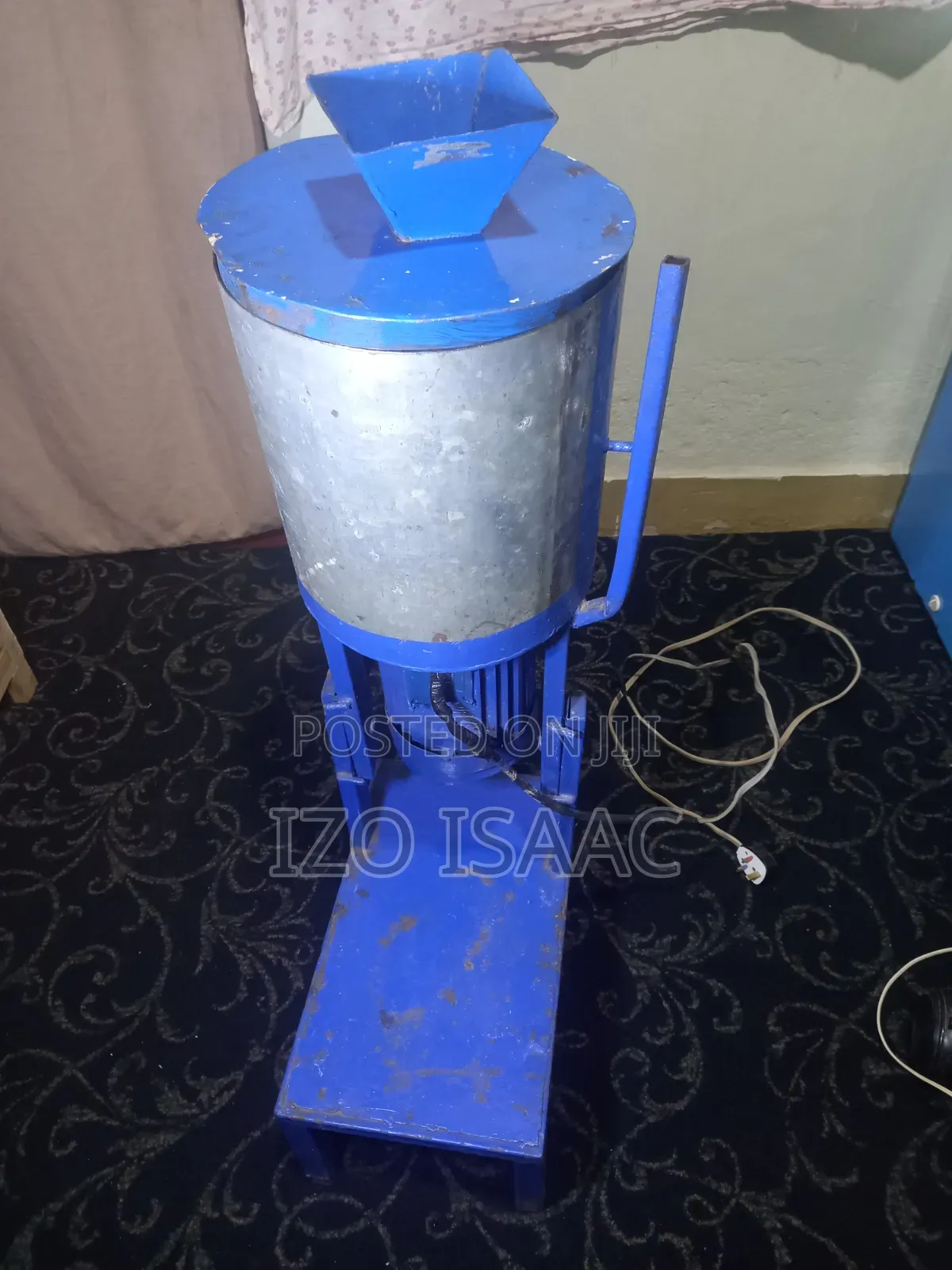 Am Selling My Gnut Grinder