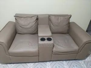 5-Seater Leather Sofas