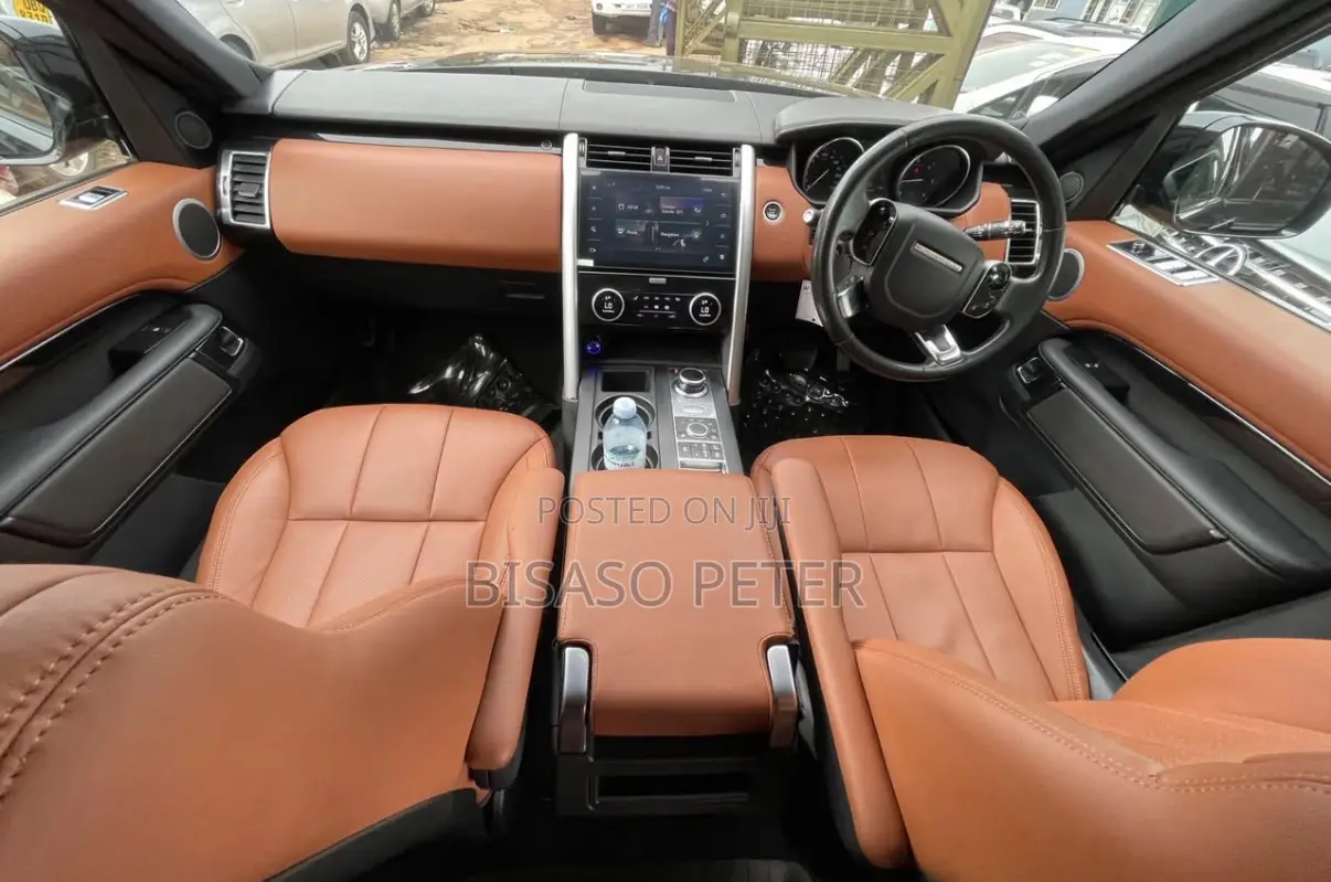 Land Rover Discovery 2017 Black