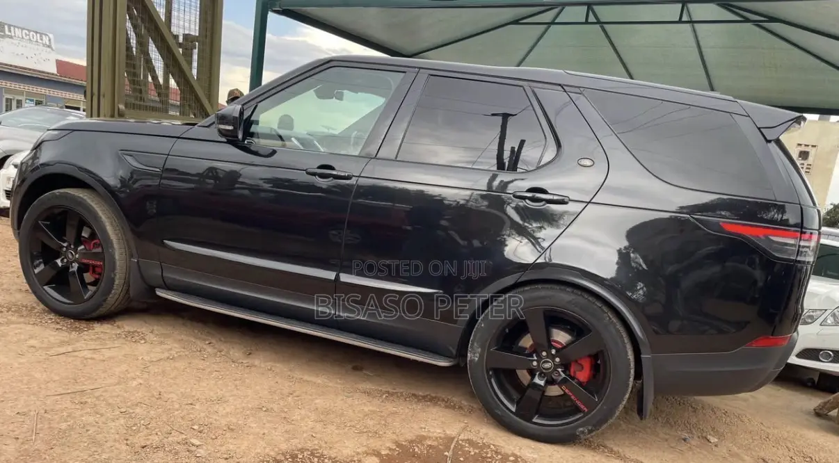Land Rover Discovery 2017 Black