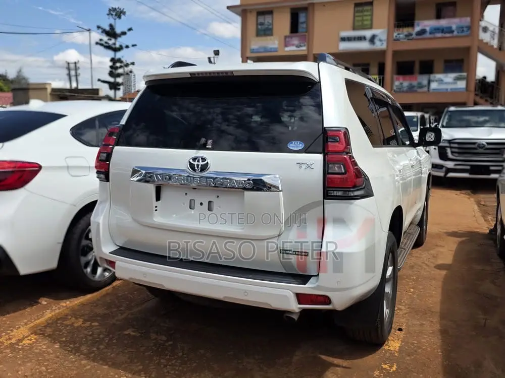 Toyota Land Cruiser Prado 2.7 2018 White