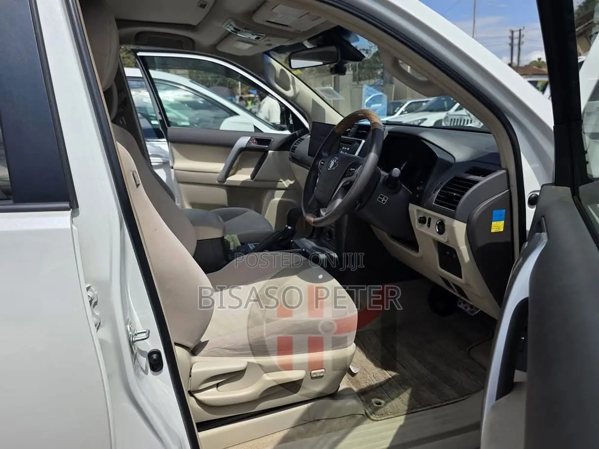 Toyota Land Cruiser Prado 2.7 2018 White