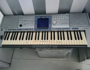 Yamaha PSR 1500 Keyboard Piano