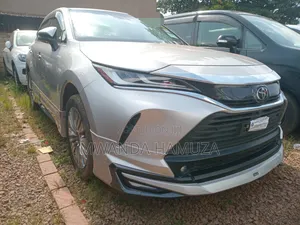 Toyota Harrier 2020 Gold
