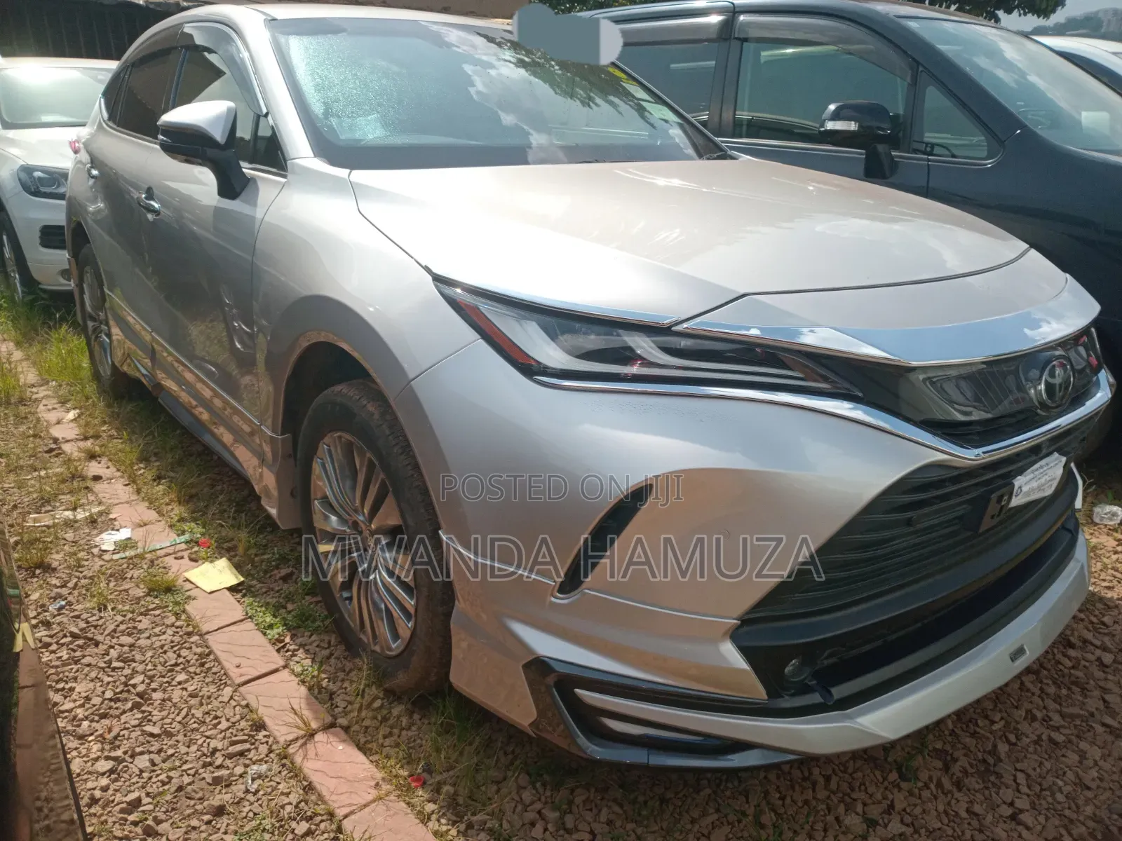 Toyota Harrier 2020 Gold