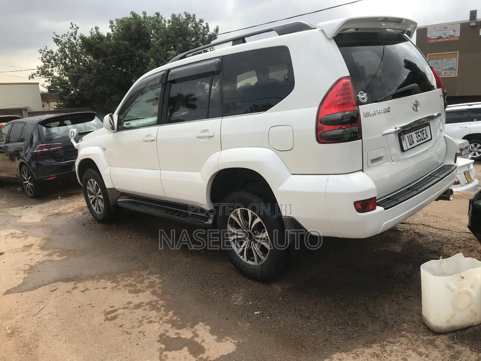 Toyota Land Cruiser Prado 2009 White