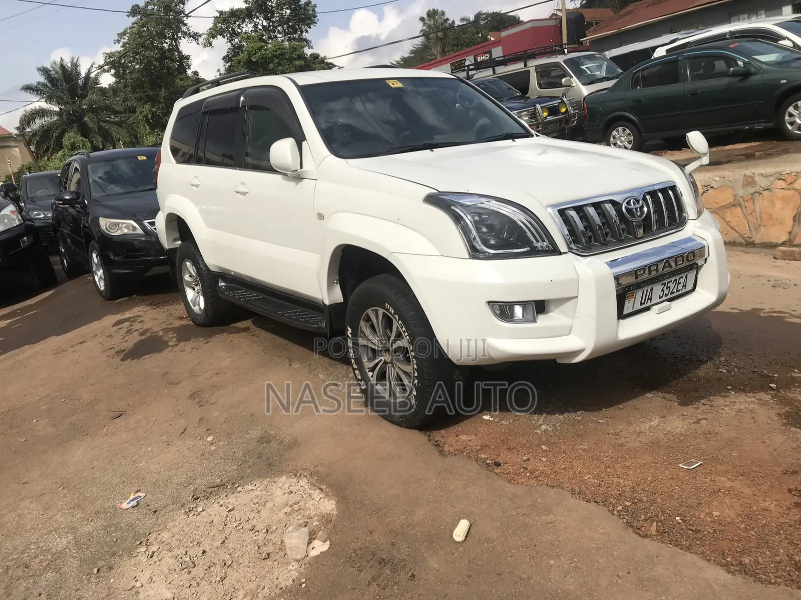 Toyota Land Cruiser Prado 2009 White