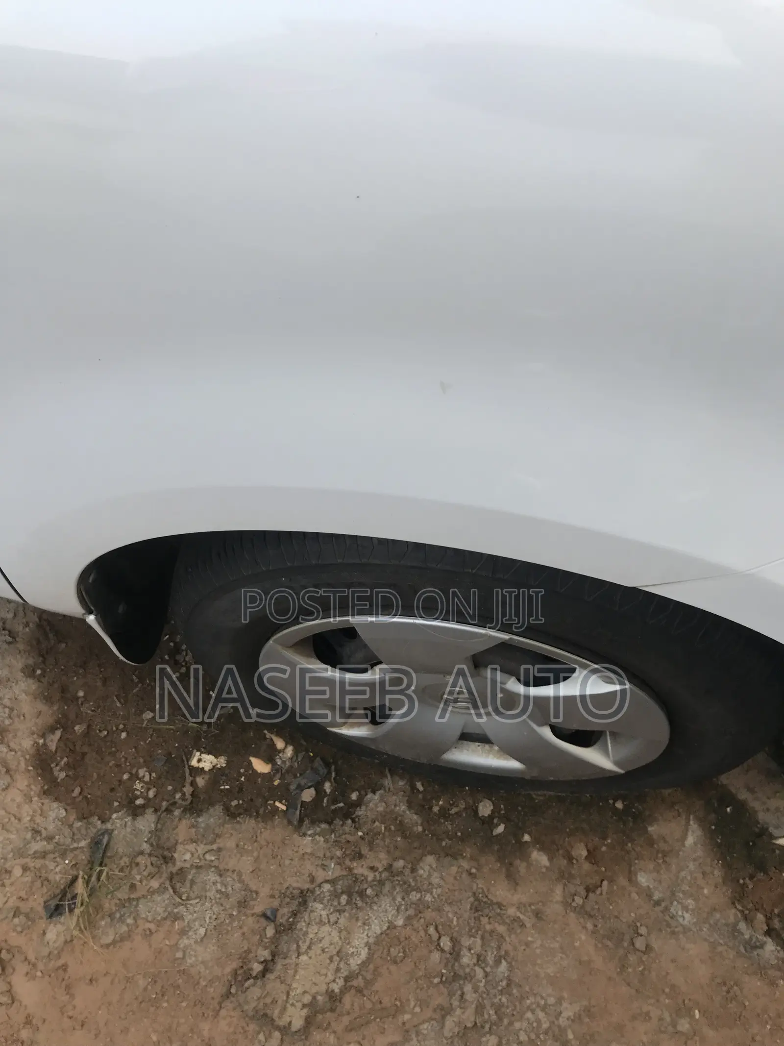 Toyota Sienta 2009 White