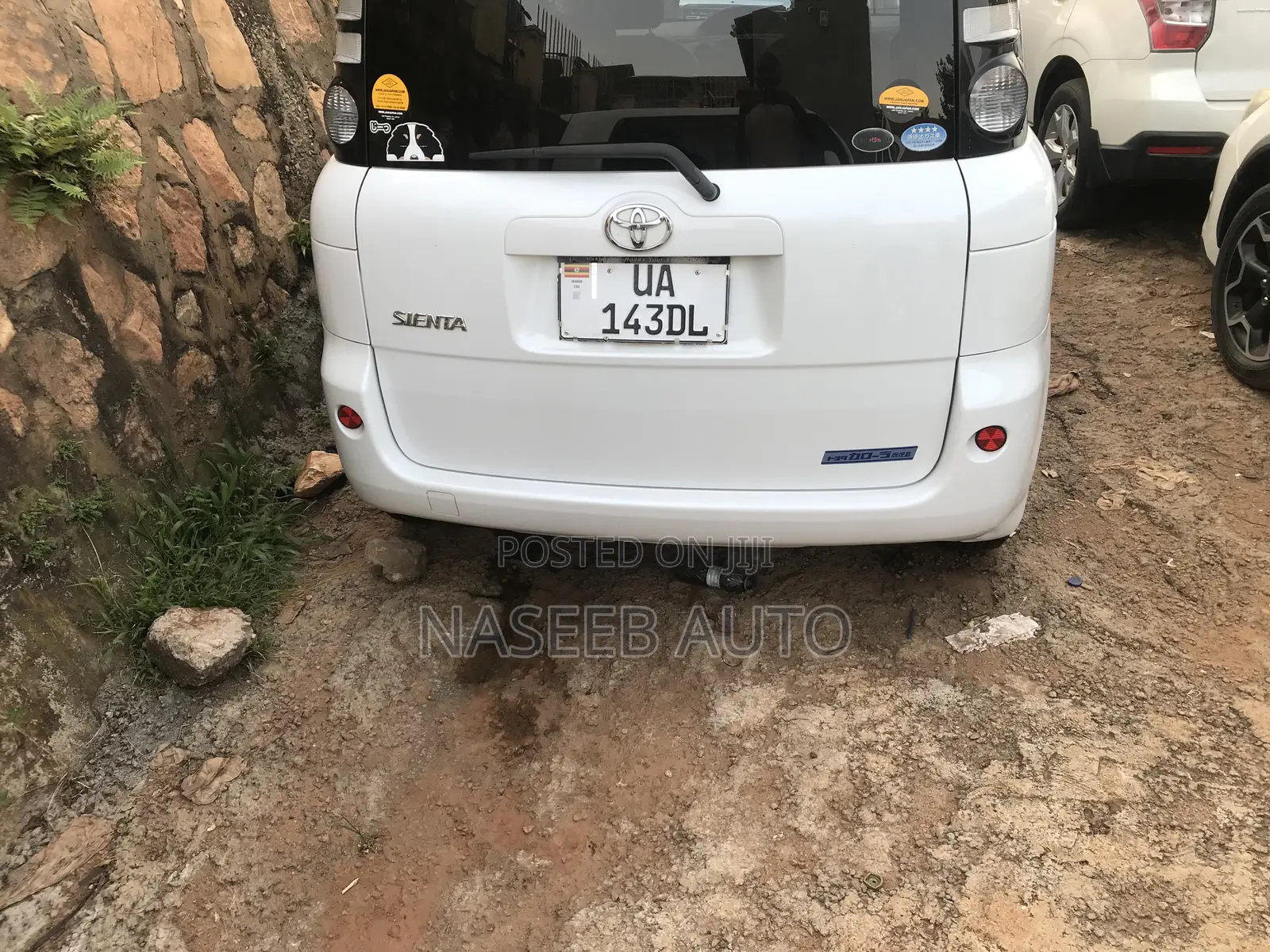 Toyota Sienta 2009 White