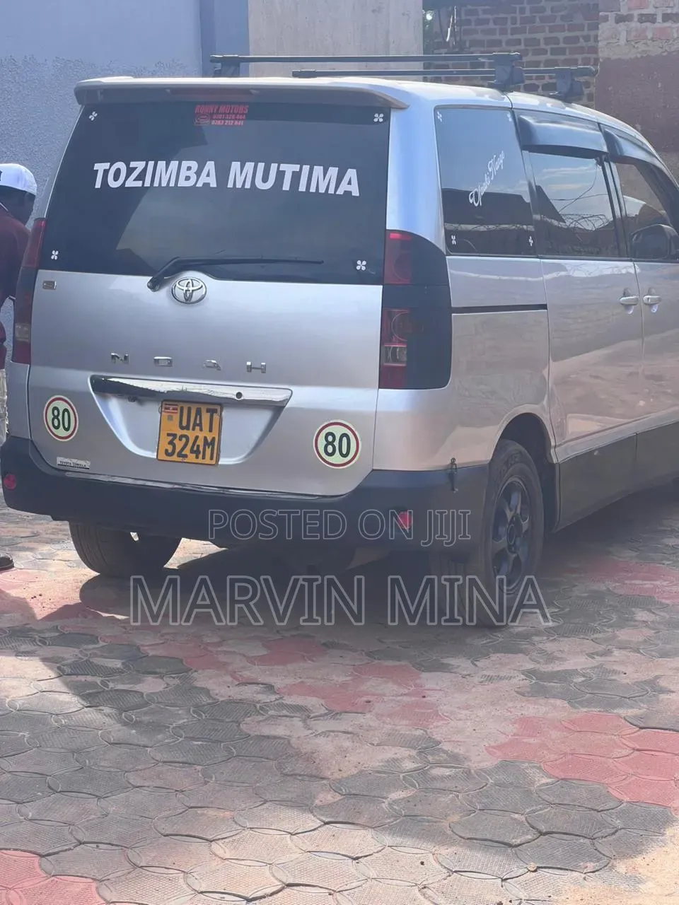 Toyota Noah 2.0 AWD (8 Seater) 2004 Silver