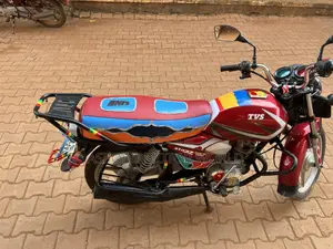 TVS HLX 125 2022 Red