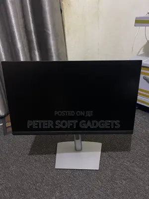 Dell Monitor 22inches Flameless (Ips)