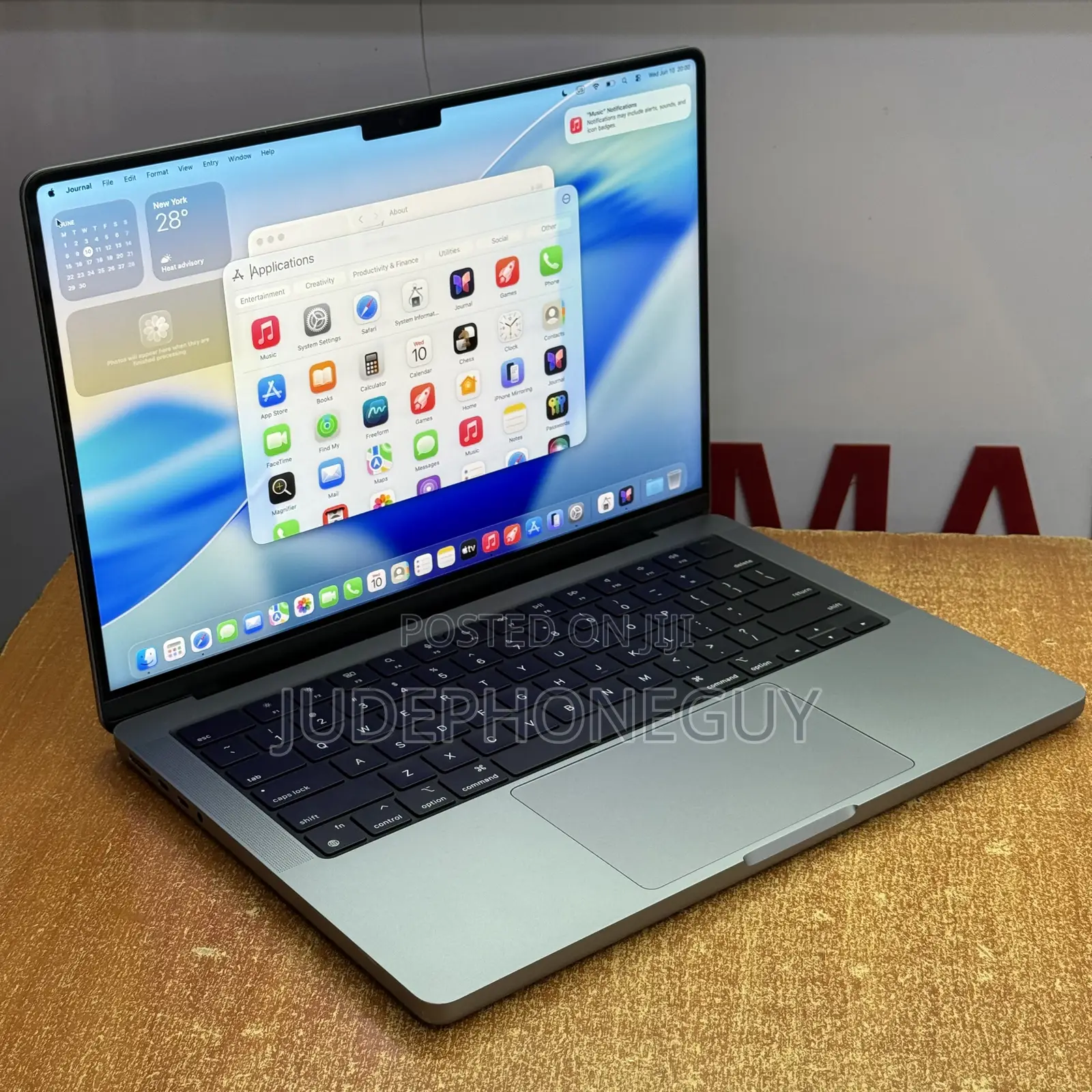 Laptop Apple MacBook Pro 2023 M3 8GB Apple M3 SSD 512GB