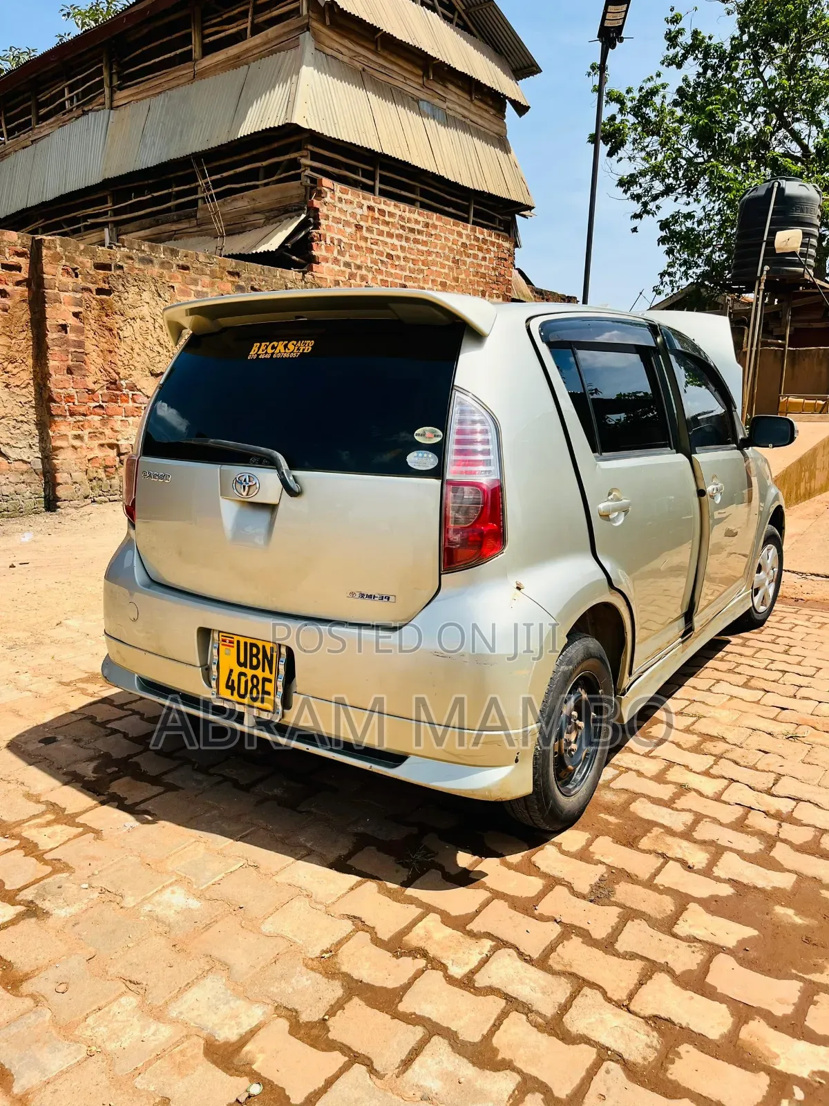 Toyota Passo 2012 Silver
