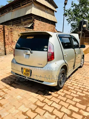 Toyota Passo 2012 Silver