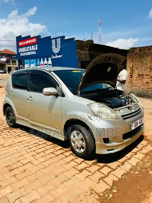 Toyota Passo 2012 Silver