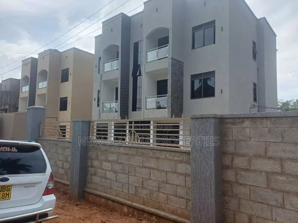 6bdrm Block of Flats in Lubowa Quality, Central Division for sale