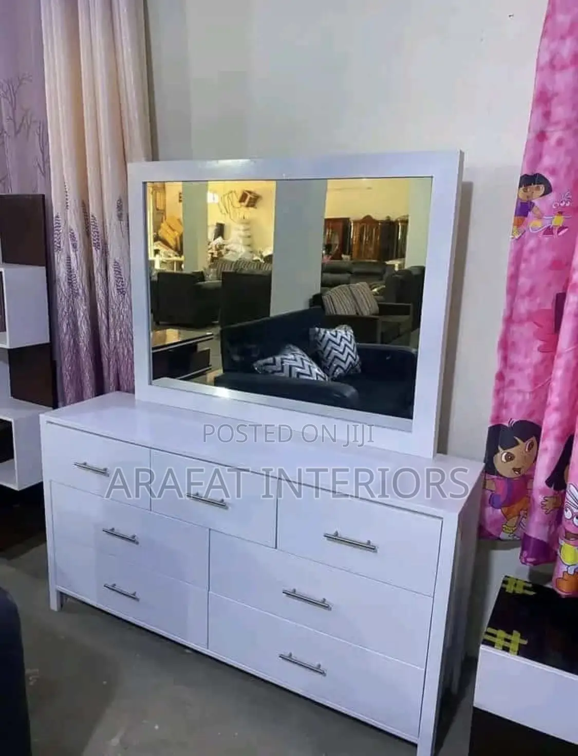 Beautiful White Glossy 7-Drawer Dresser With Large Mirror!