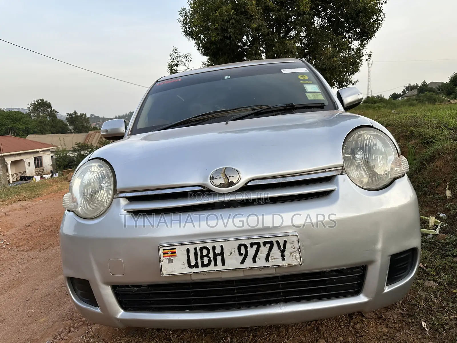 Toyota Sienta 2007 Silver