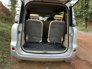 Toyota Sienta 2007 Silver