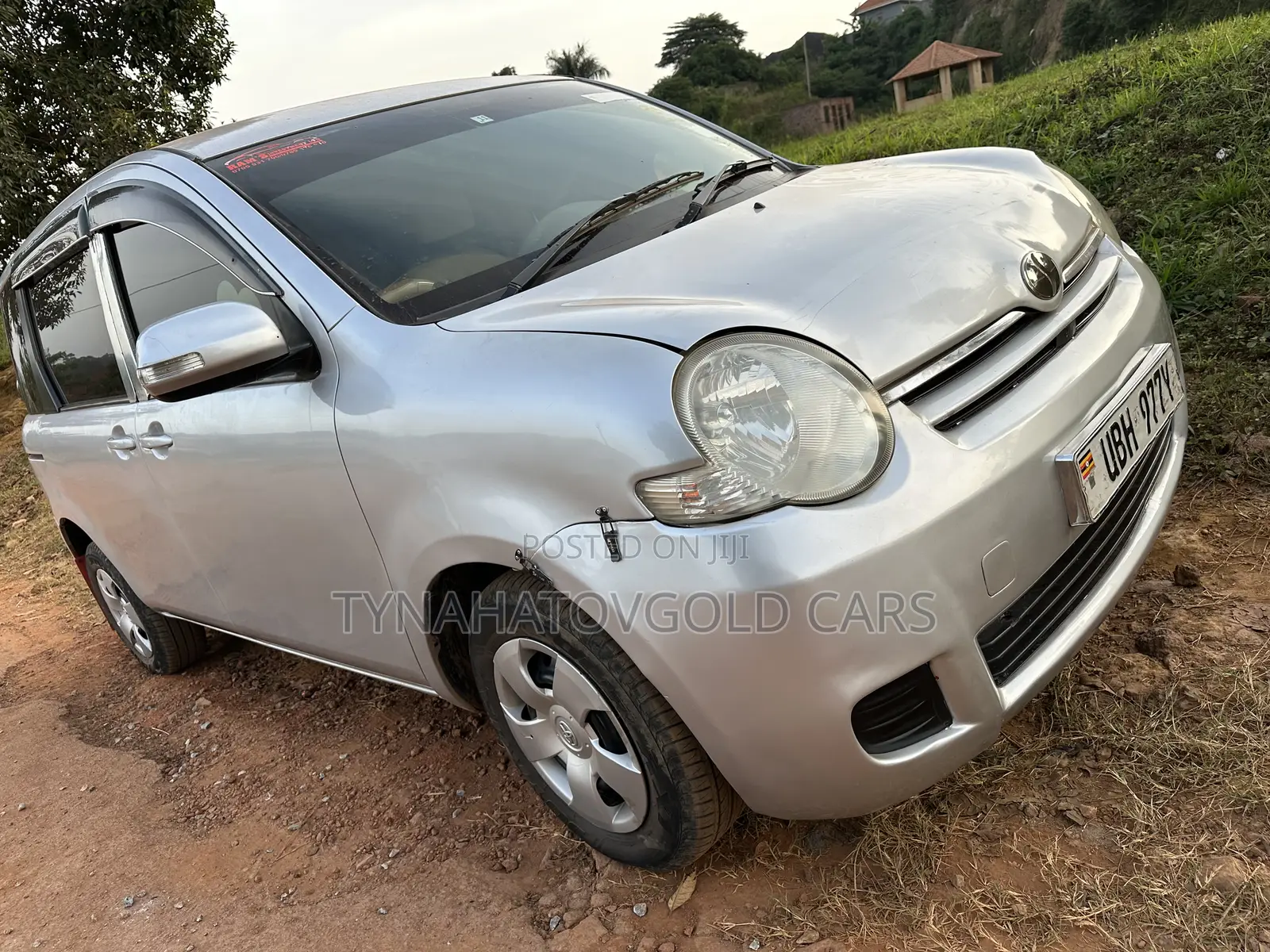 Toyota Sienta 2007 Silver