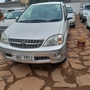 Toyota Nadia 2002 Silver
