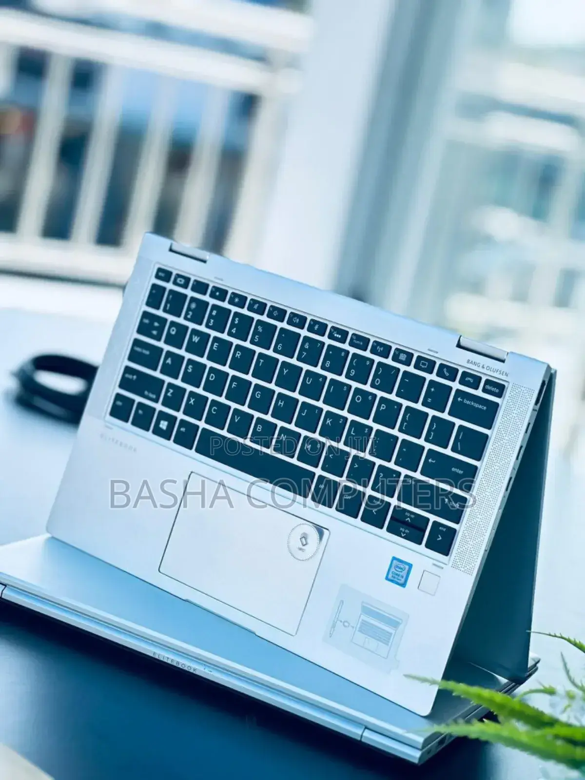 New Laptop HP EliteBook 1030 8GB Intel Core i7 SSD 512GB