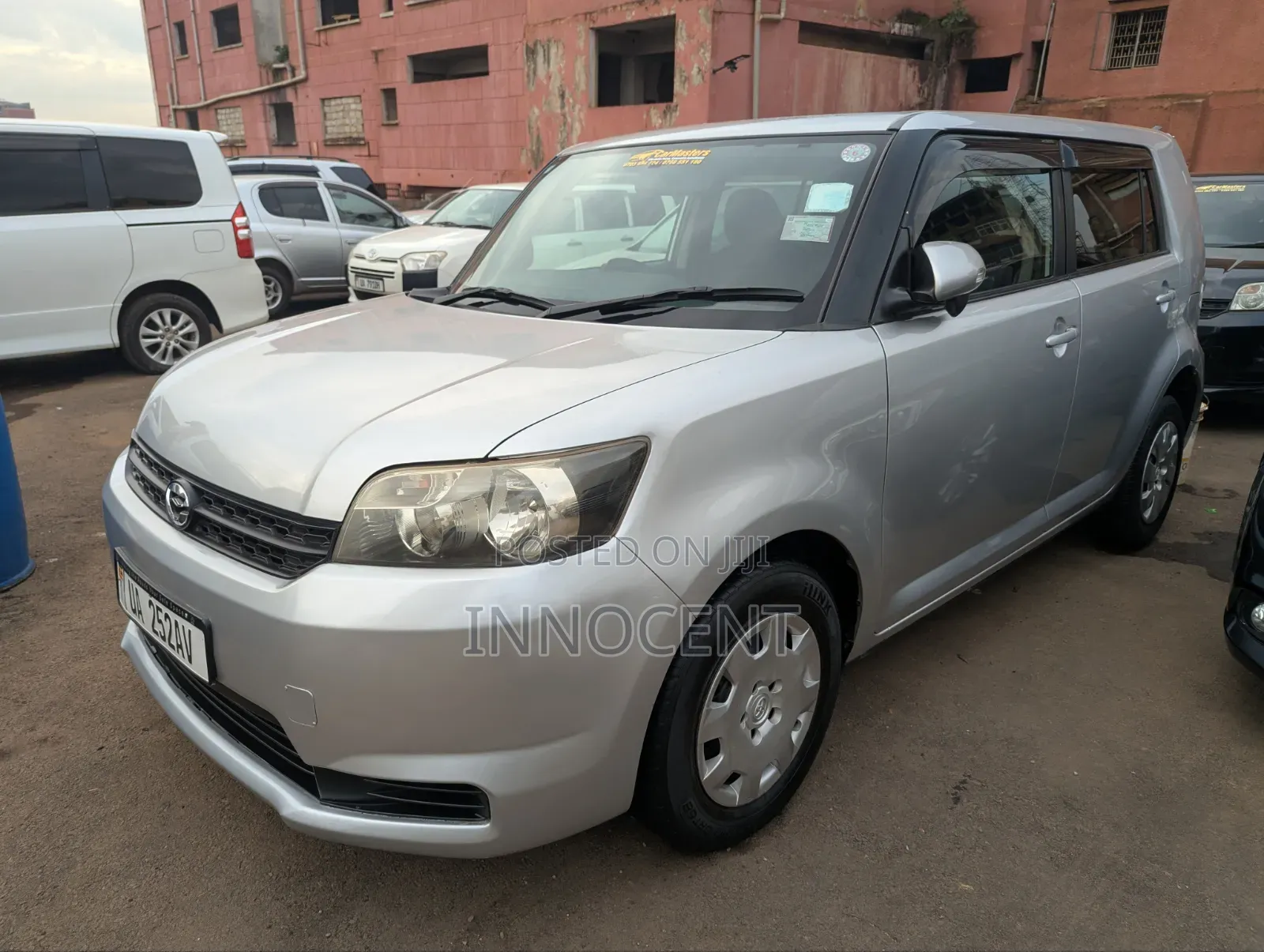 Toyota Corolla Rumion 2011 Silver