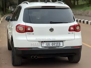 Volkswagen Tiguan 2010 White