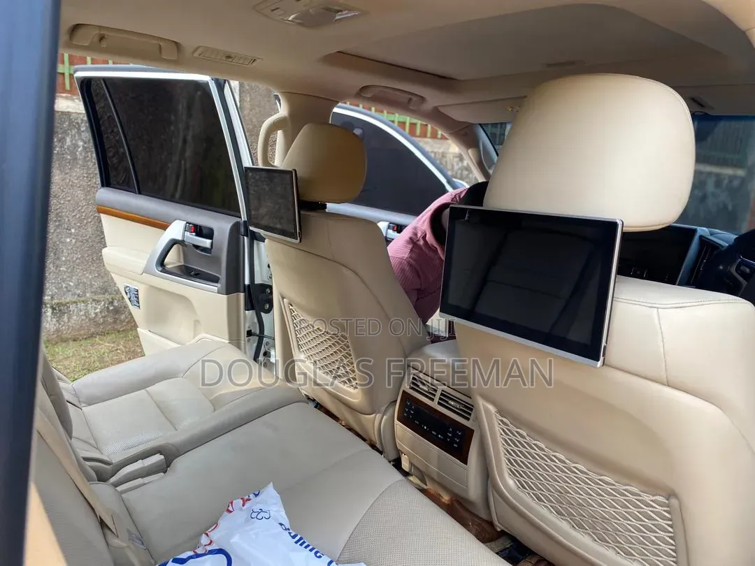 Toyota Land Cruiser Prado 4.0 Petrol GX-R 2018 White