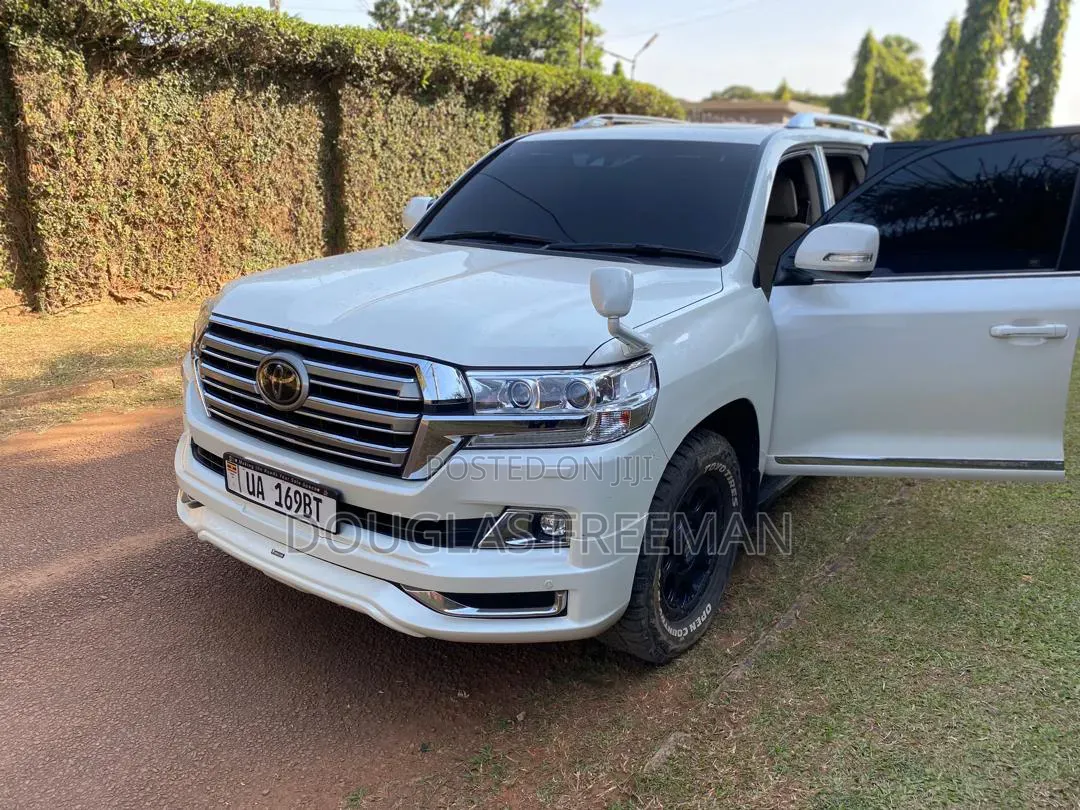 Toyota Land Cruiser Prado 4.0 Petrol GX-R 2018 White