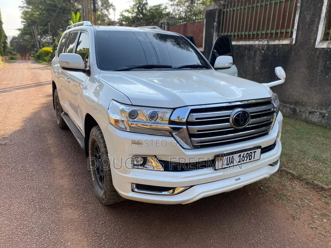 Toyota Land Cruiser Prado 4.0 Petrol GX-R 2018 White