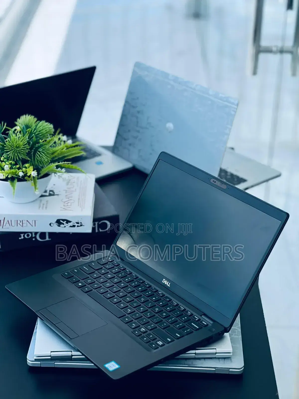 New Laptop Dell Latitude 5300 8GB Intel Core i9 SSD 256GB