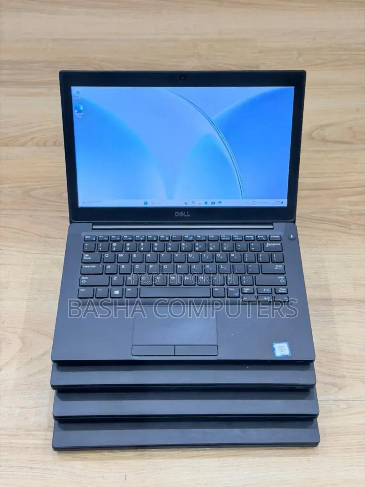 New Laptop Dell Latitude 5300 8GB Intel Core i9 SSD 256GB
