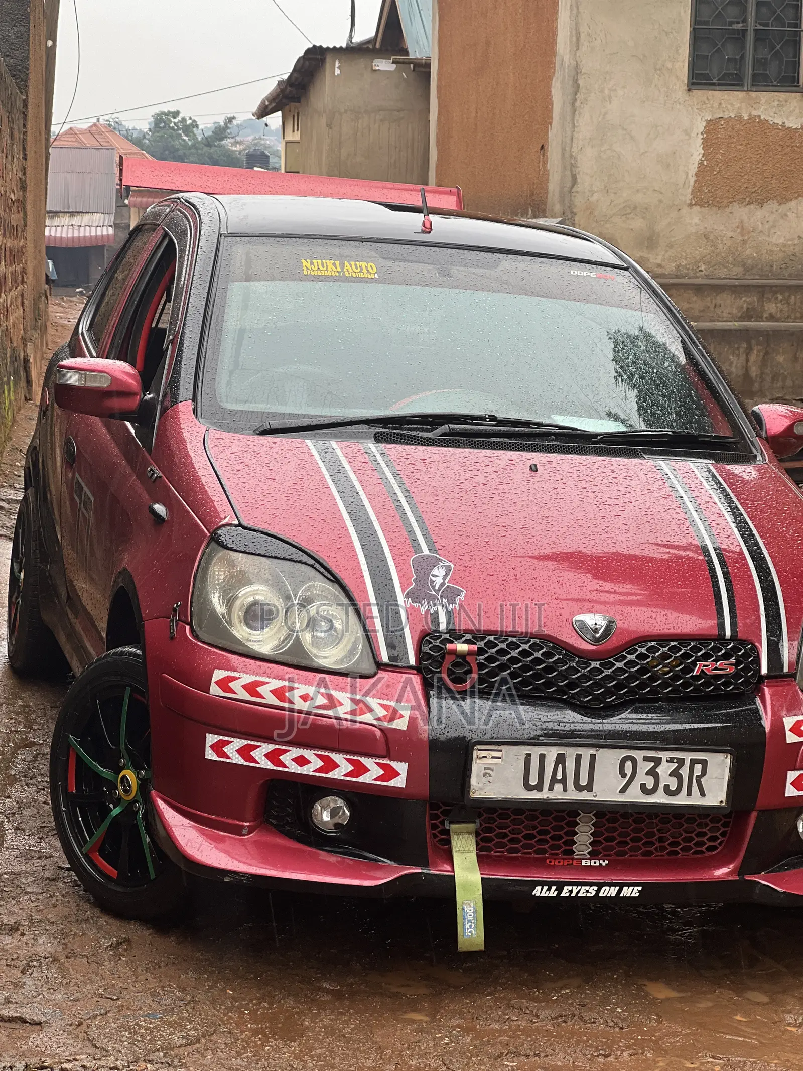 Toyota Vitz 1.0 FWD 5dr 2008 Red