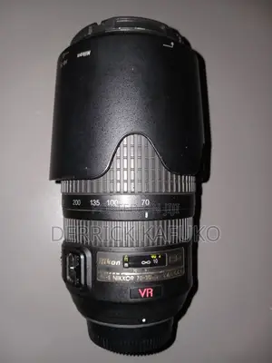 Nikon Telephoto Lens 70-300mm Vr