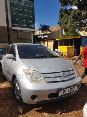 Toyota IST 2006 Silver