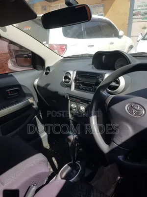 Toyota IST 2006 Silver