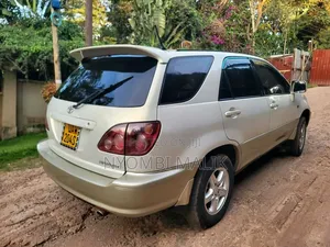 Toyota Harrier 2004 White