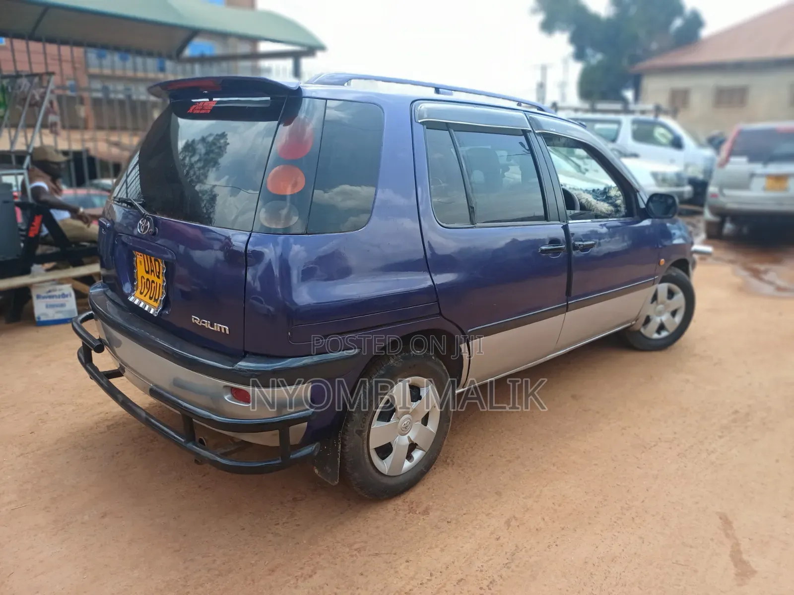Toyota Raum 1998 Blue