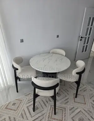 Beautiful 4-Seater Round Marble Dining Set