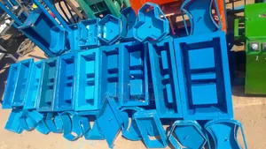 4 8 and 8 Block Moulds
