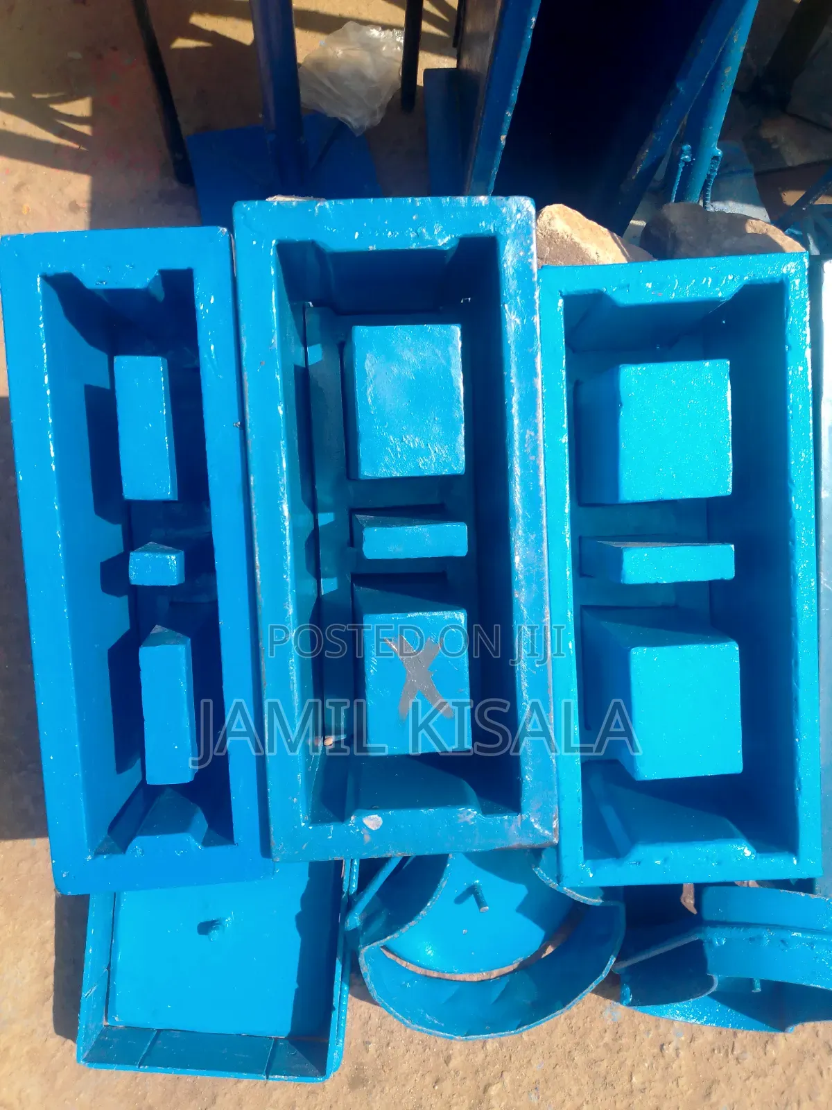 4 8 and 8 Block Moulds